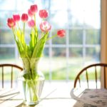 centrotavola di fiori - tulipani chiari
