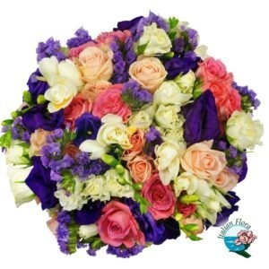 Bouquet funebre con roselline e fiori viola